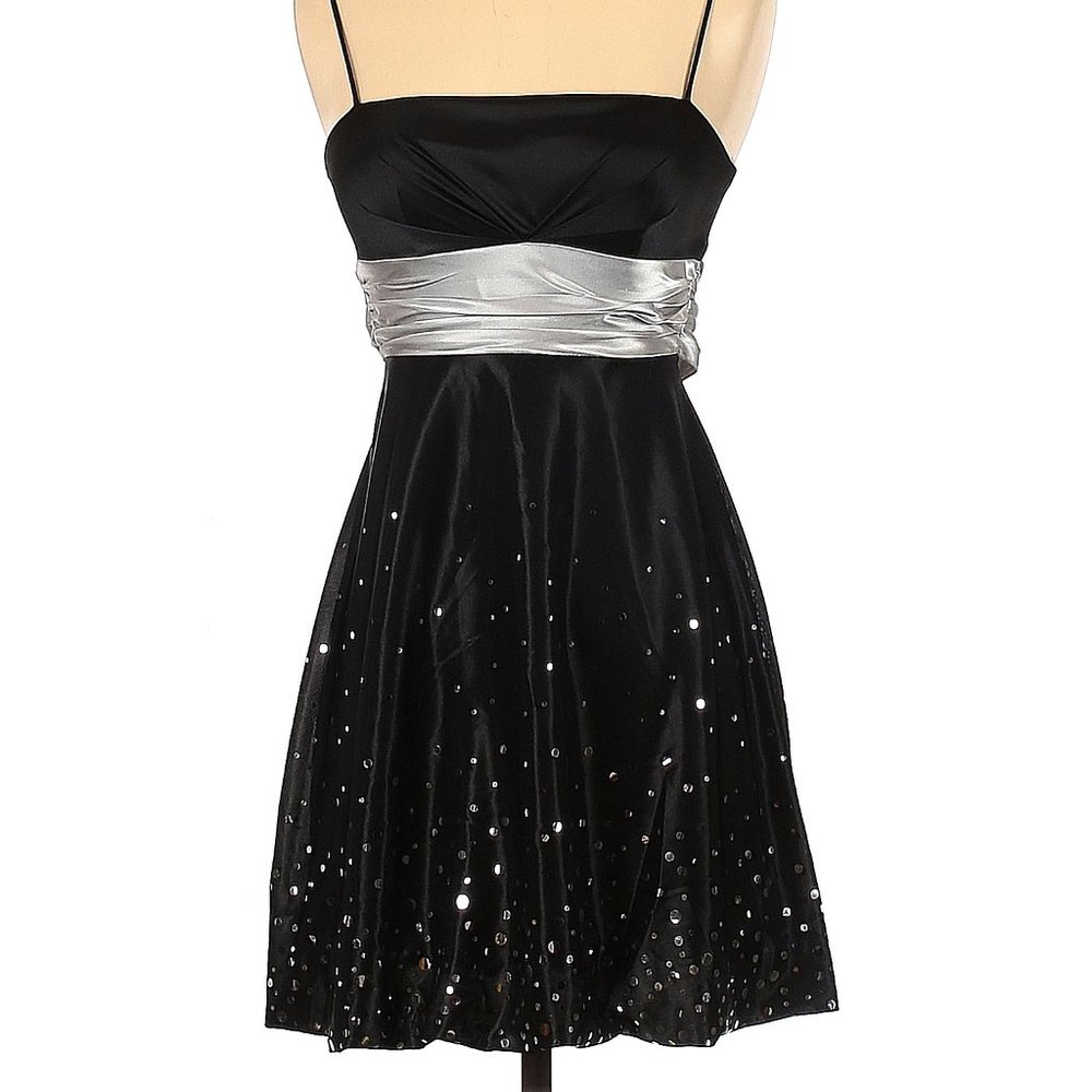 Jump Apparel By Wendye Chaitin Cocktail Dress Jump Apparel by Wendye Chaitin Coc